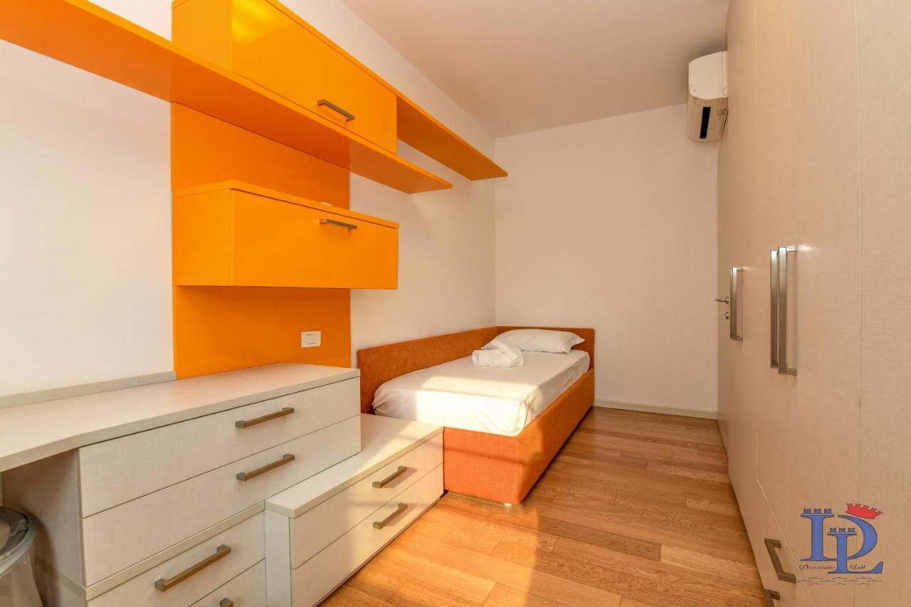 Desenzanoloft Official Partner Marriott Homes & Villas - Oscar Luxury Suite Desenzano del Garda Dış mekan fotoğraf