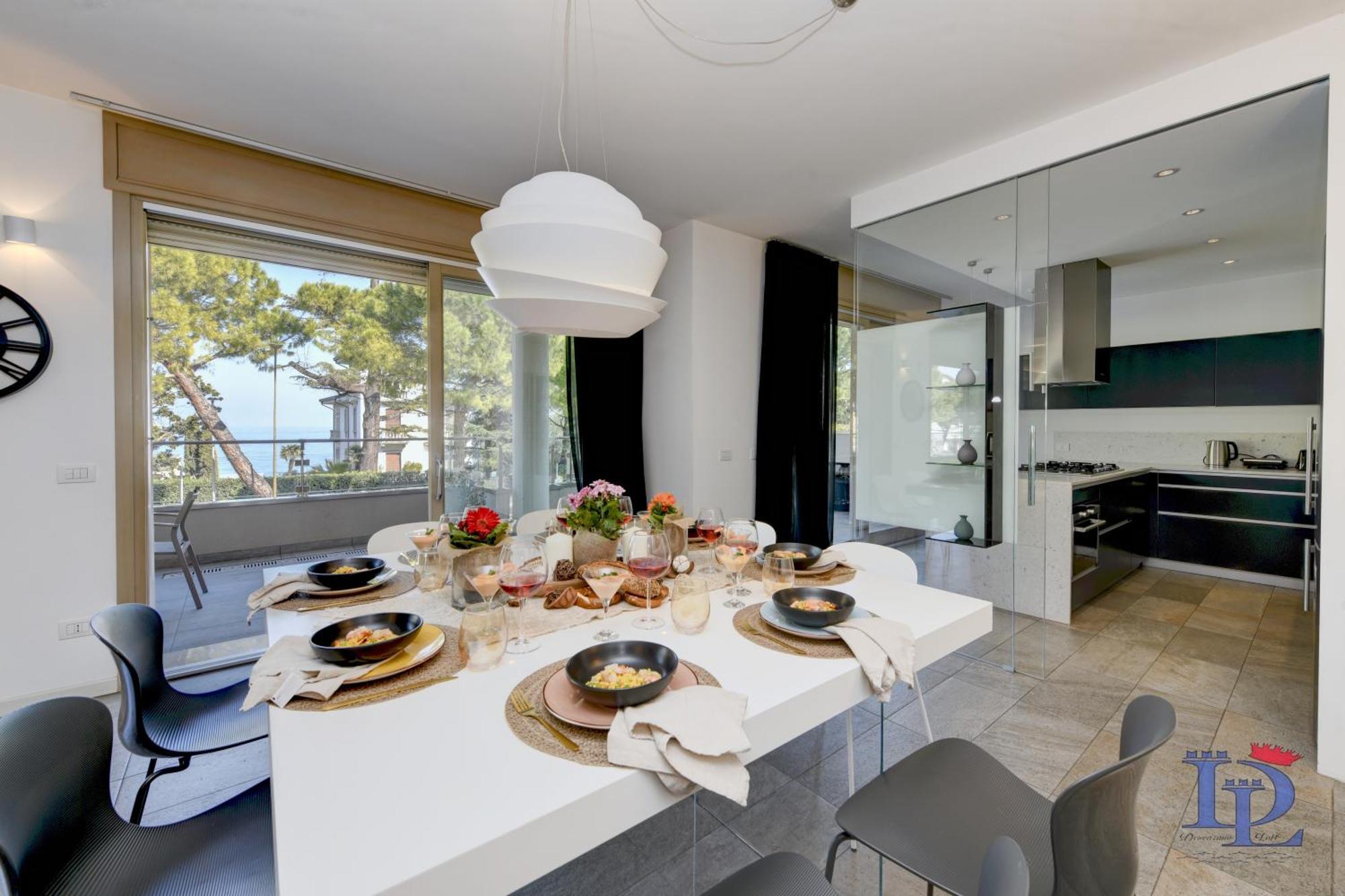 Desenzanoloft Official Partner Marriott Homes & Villas - Oscar Luxury Suite Desenzano del Garda Dış mekan fotoğraf